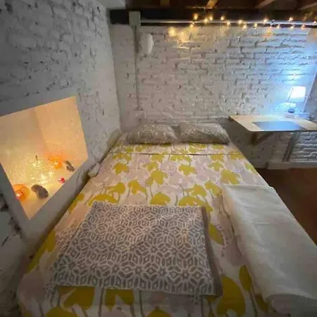 Airbhouse Private Rooms & Apartments Sevilla Exterior foto