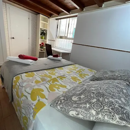 Airbhouse Private Rooms & Apartments Sevilla Exterior foto