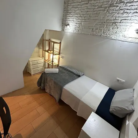 Airbhouse Private Rooms & Apartments Sevilla Exterior foto