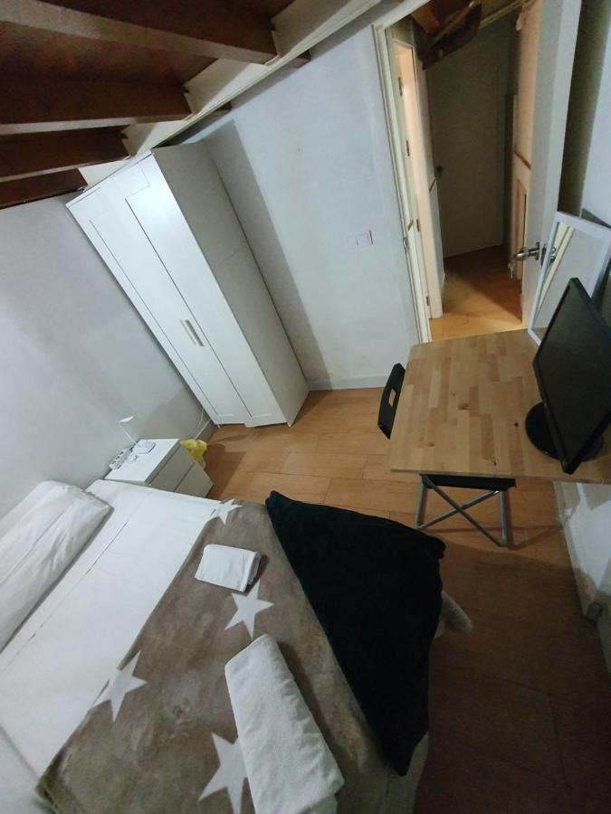 Airbhouse Private & Allotjament en família Sevilla